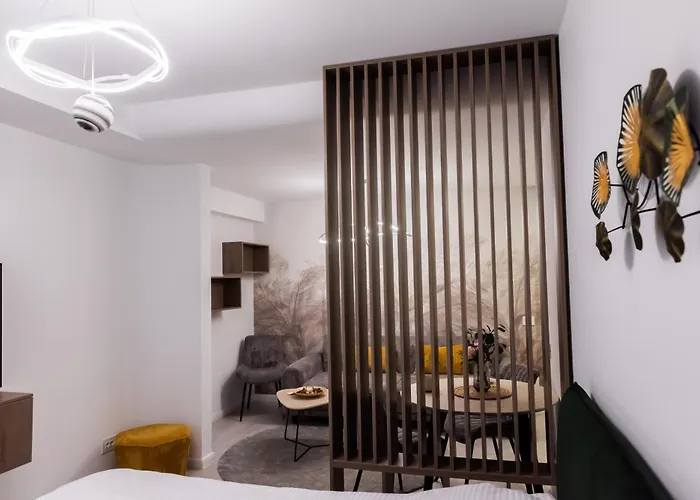 Tiny Palm Бухарест