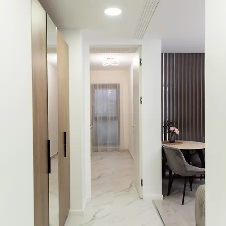 Apartament Tiny Palm Bucureşti